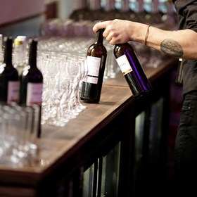 MOBILE BARS: Mobile Bars, Keg Hire, BBQ & Chef Catering